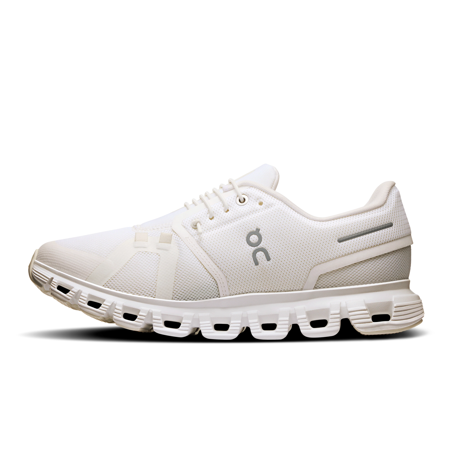 Cloud 6 White | White – Free Ship Eligible