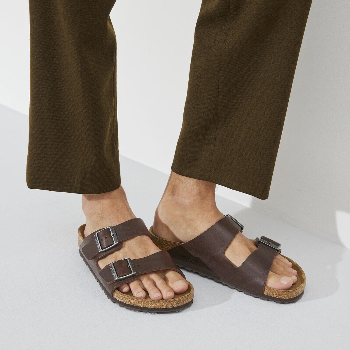 Birkenstock Men's Arizona Grip Leather in Vintage Wood Roast