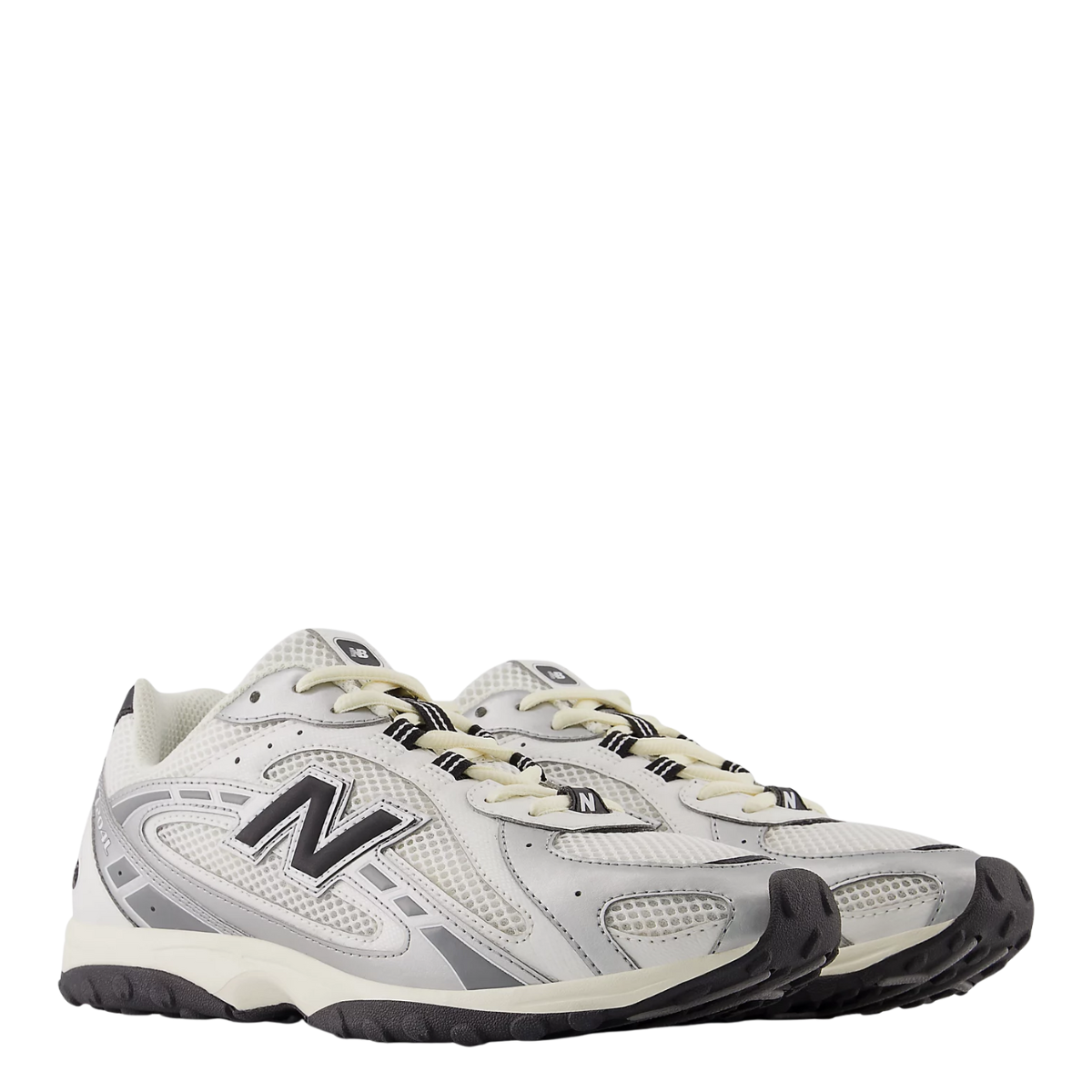 New Balance 204L in Silver Metallic with Black