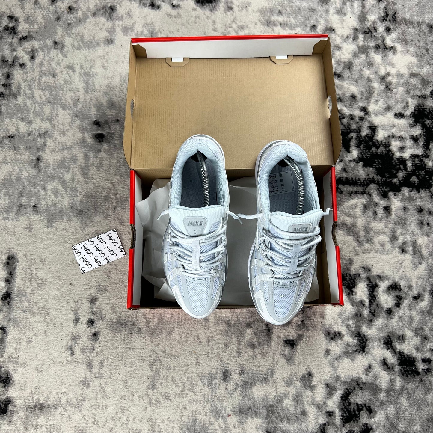 NIKE P-6000 - SUMMIT WHITE