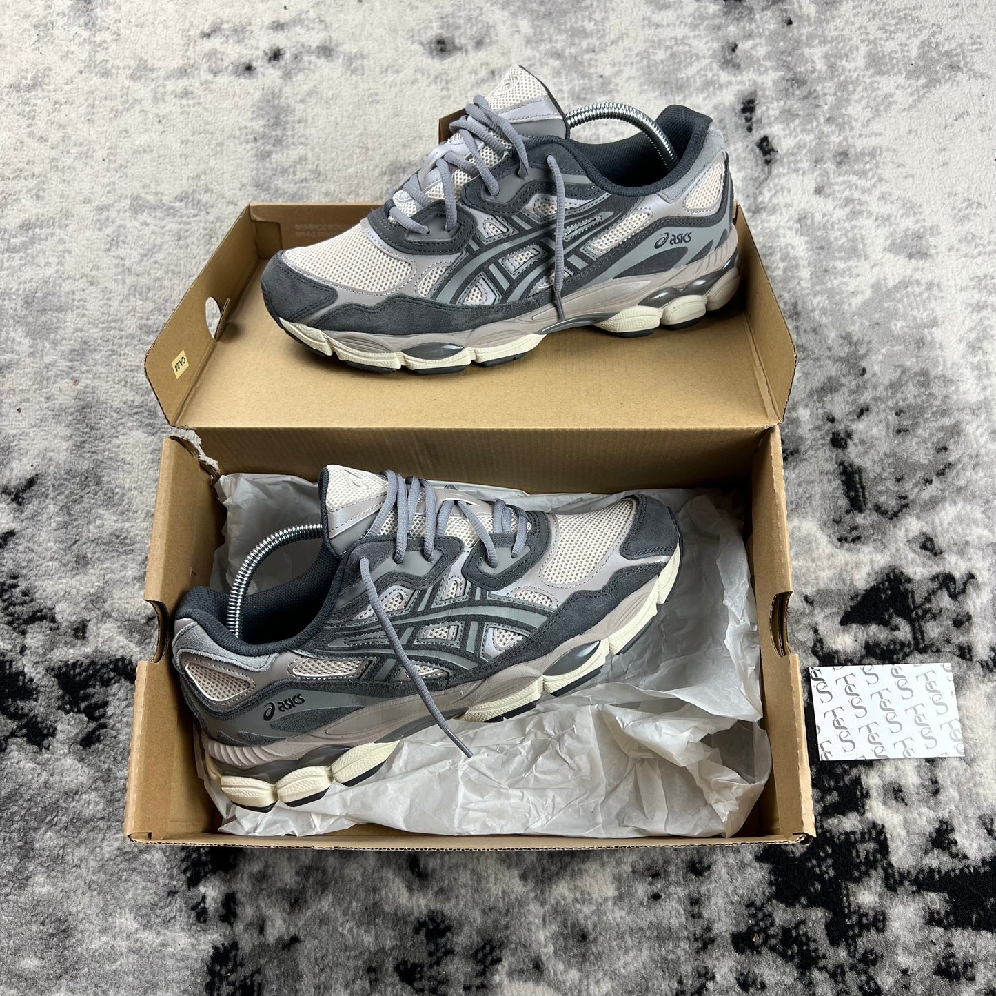 ASICS GEL NYC - OATMEAL / OBSIDIAN GREY