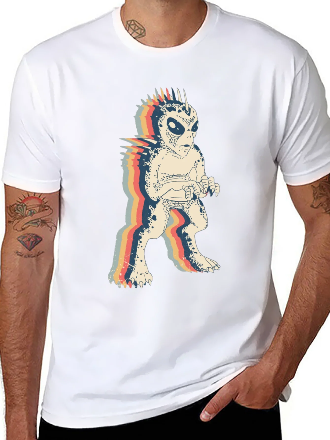 Retro Alien T-Shirt - Sci-Fi Graphic Tee