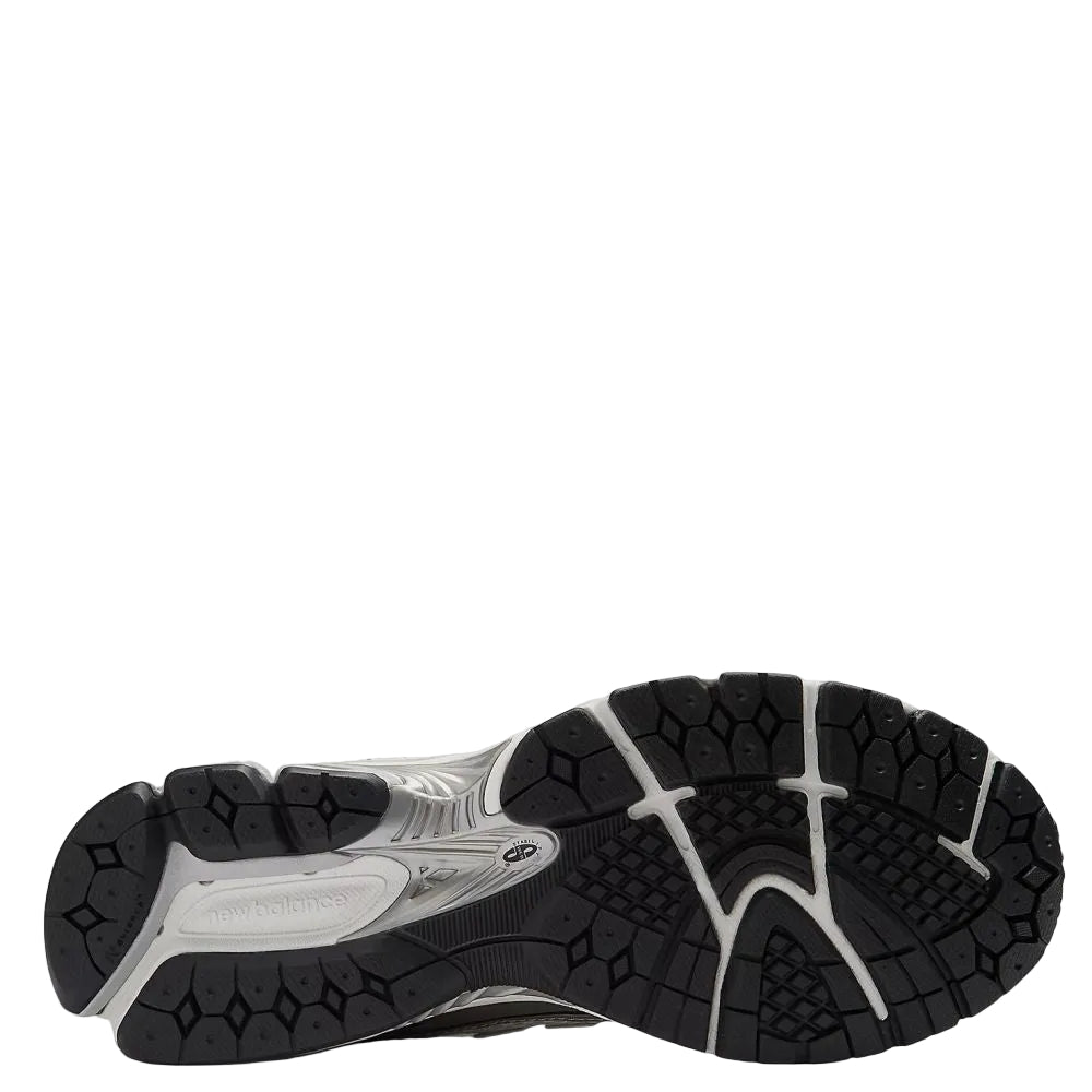 New Balance Women's 1906R in Silver Metallic with White and Sea Salt