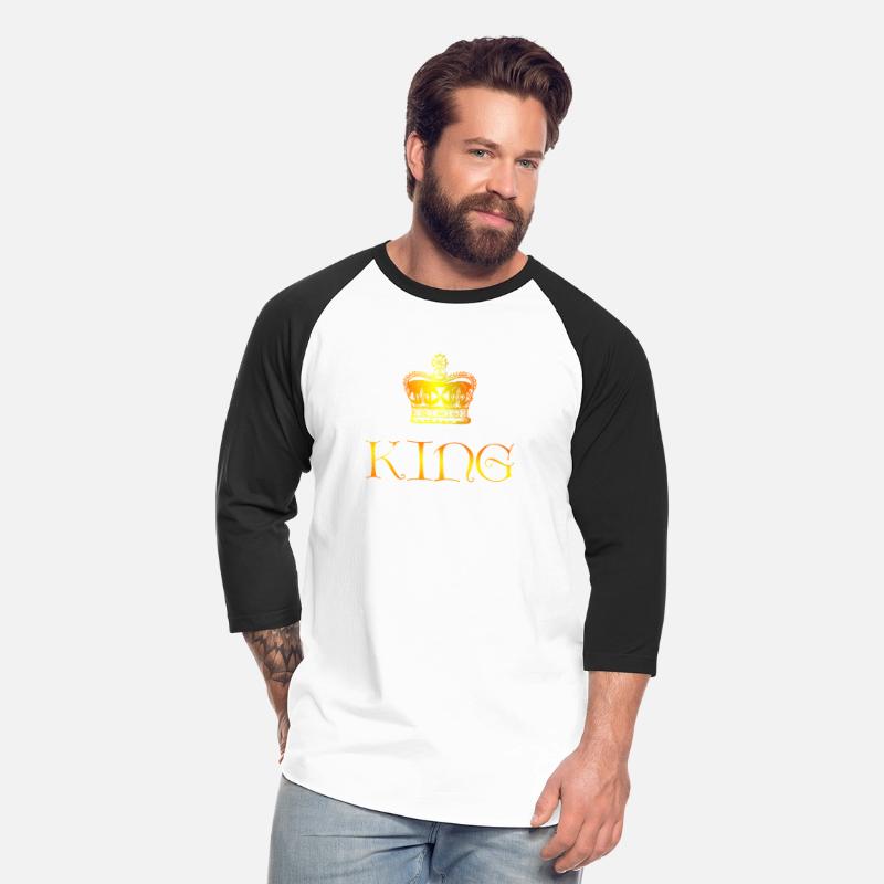 Regal King Crown Design in Luxurious Gold Colors