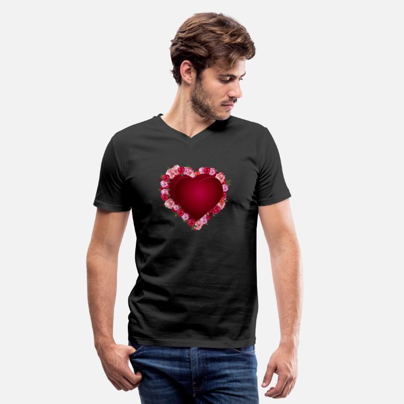 Valentine's heart of red roses for lovers